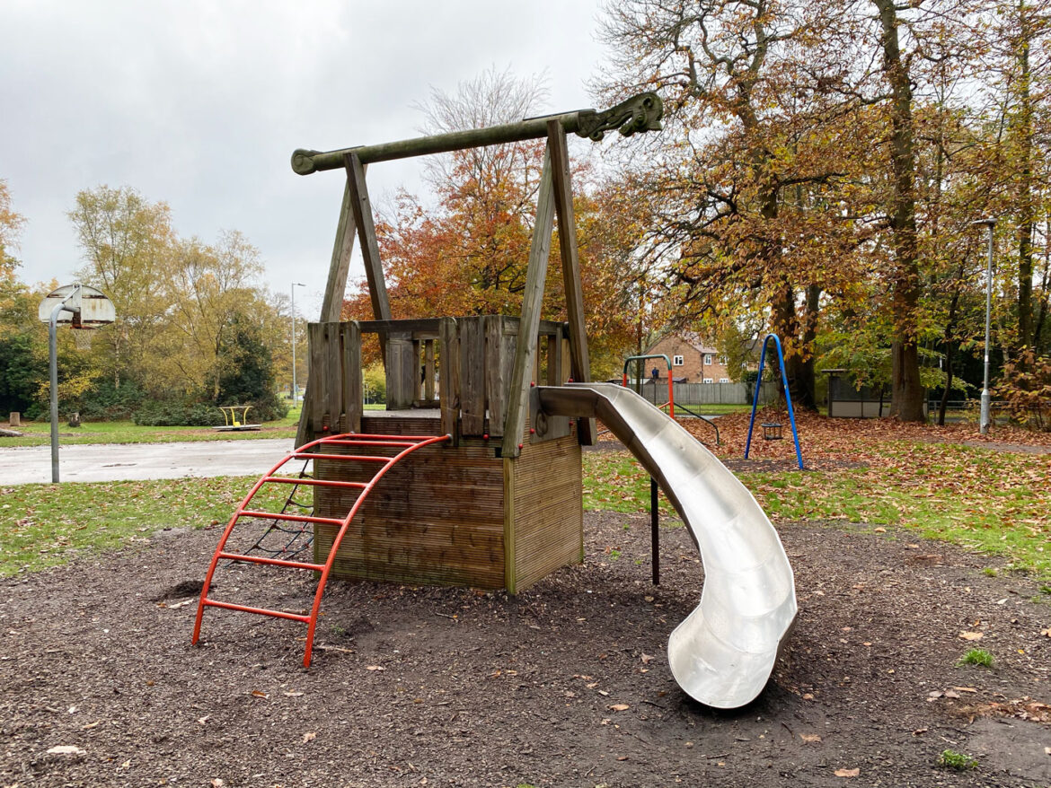 South-Hill-Park-South-Hill-Road-Play-Area-Bracknell-104.jpg