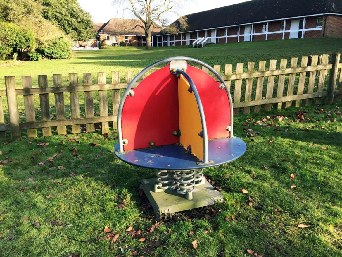 Chamberlain-Gardens-Play-Park-Odiham-1-Op.jpg