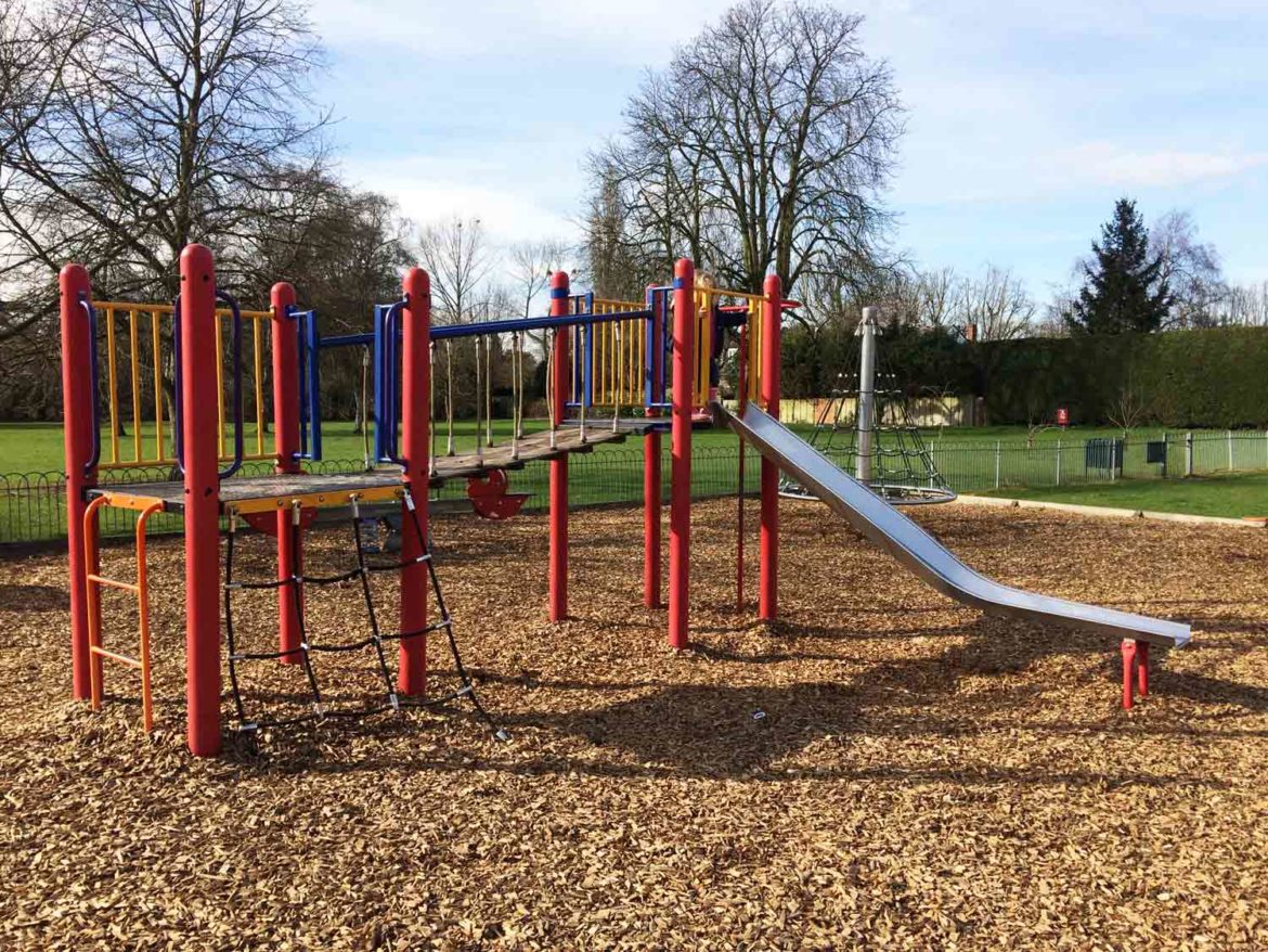 Riverside-Gardens-Play-Area-Maidenhead-7.jpg