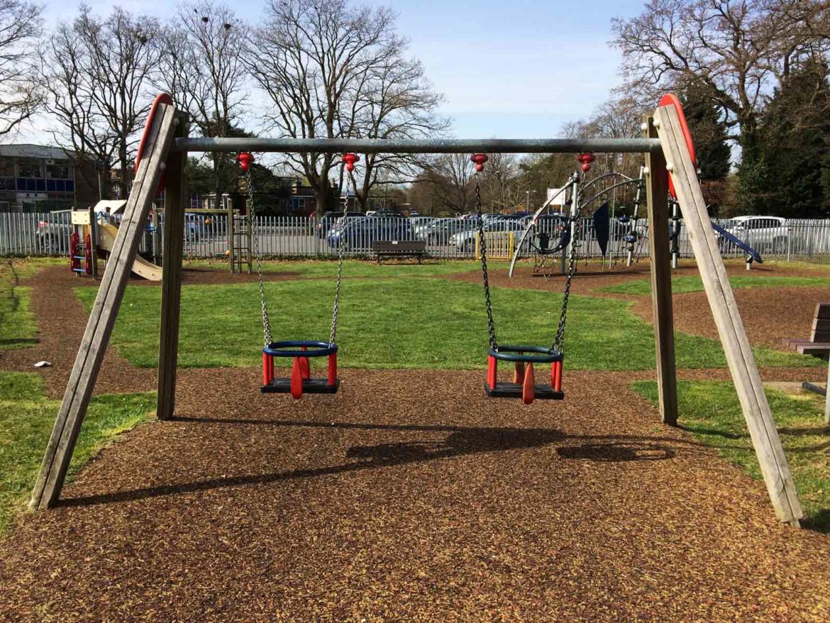 Mill-Chase-Play-Area-Whitehill-and-Bordon-2.jpg