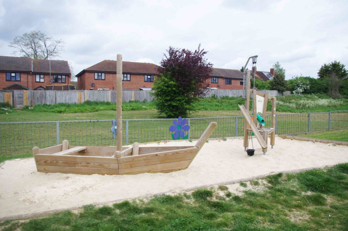 Aarons-Hill-Play-Area-Godalming-1-scaled.jpg