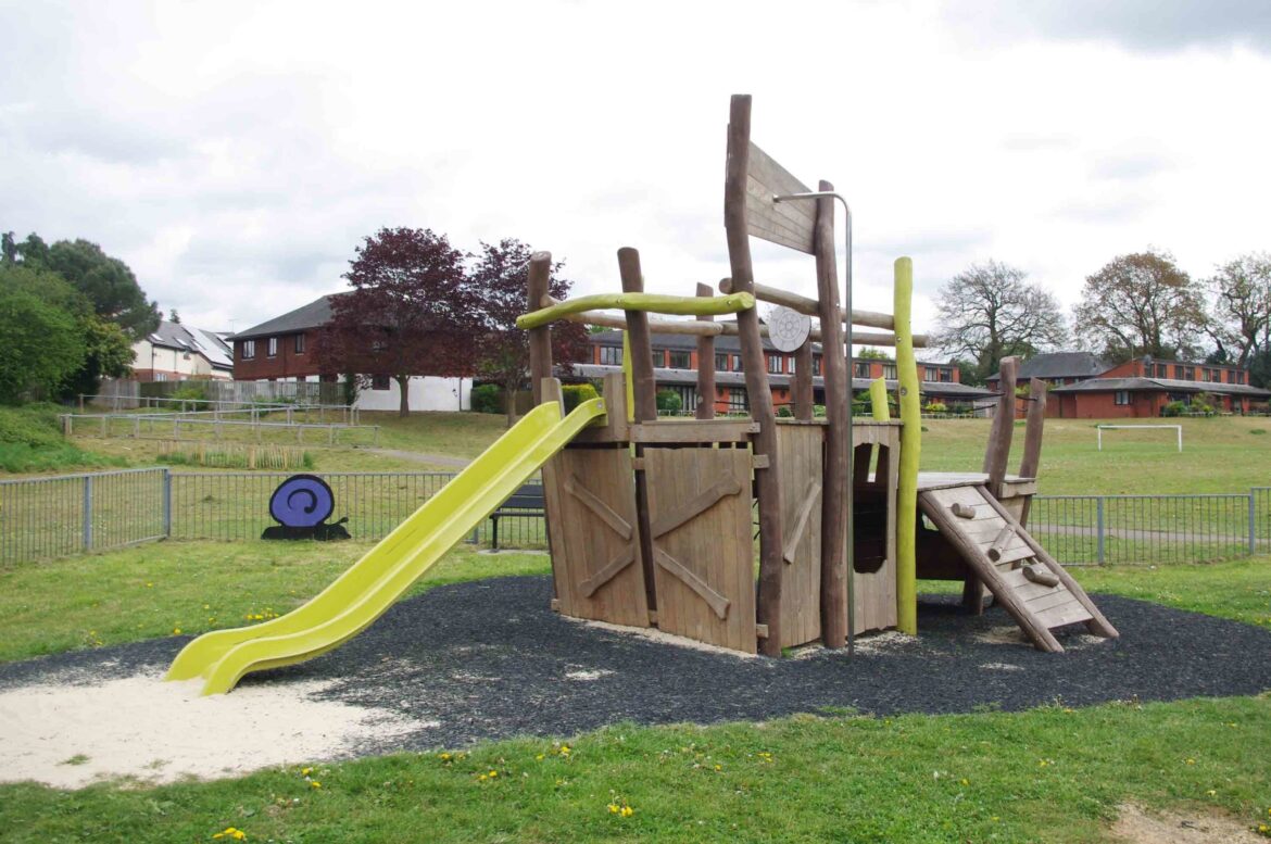 Aarons-Hill-Play-Area-Godalming-2-scaled.jpg
