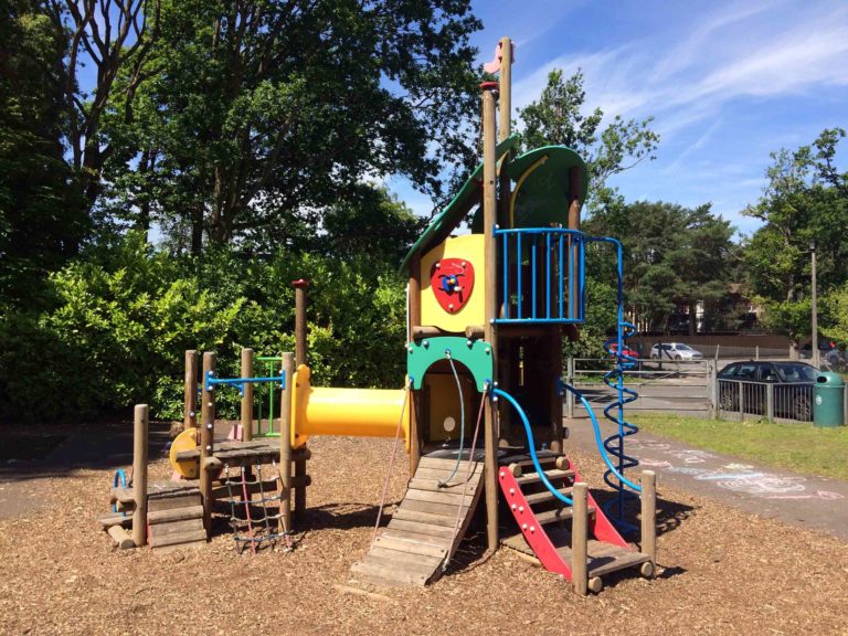 Oareborough Play Area in Bracknell, Berkshire