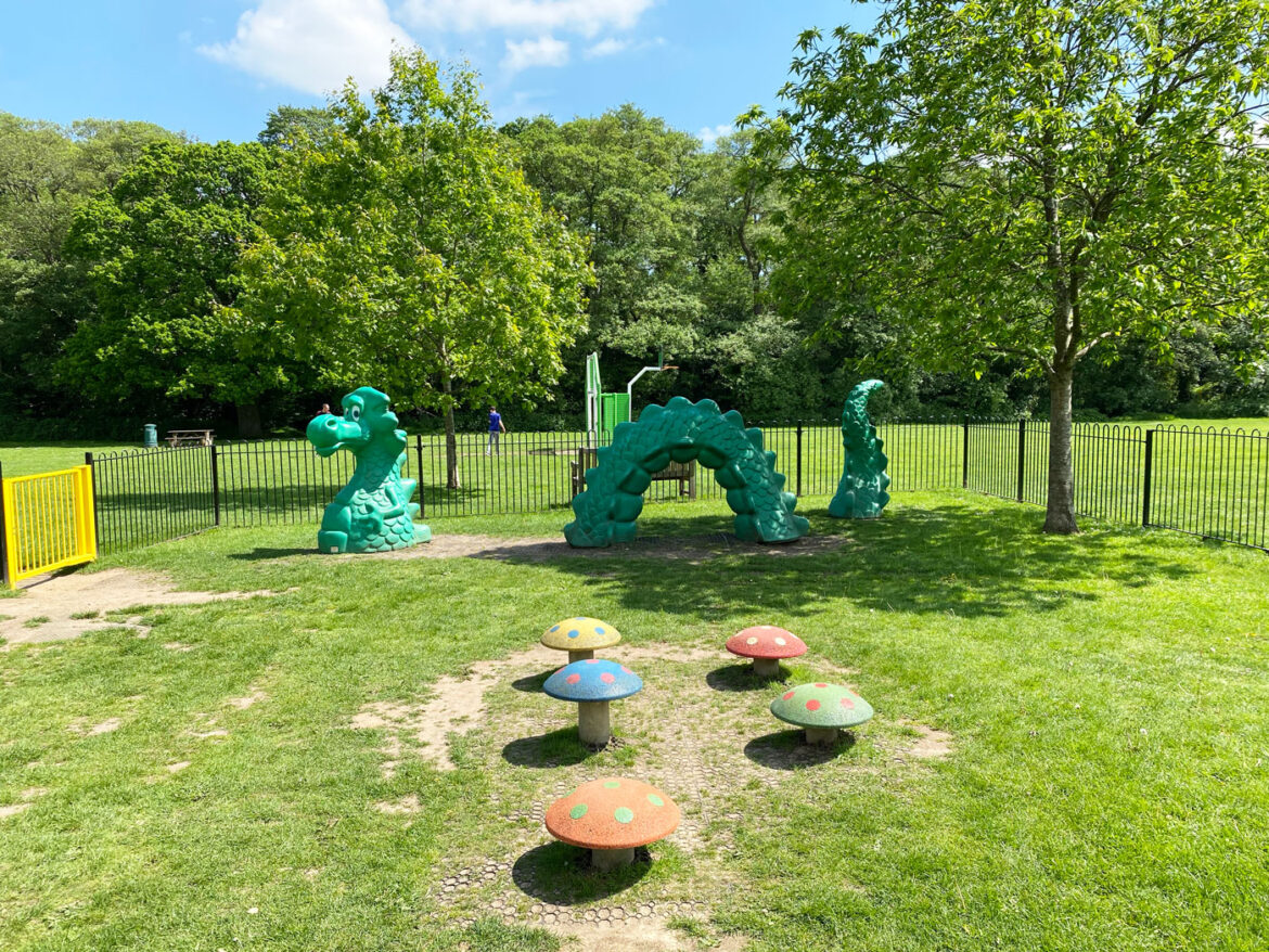 Broomhall-Recreation-Ground-and-Play-Area-Sunningdale-Berkshire-24.jpg