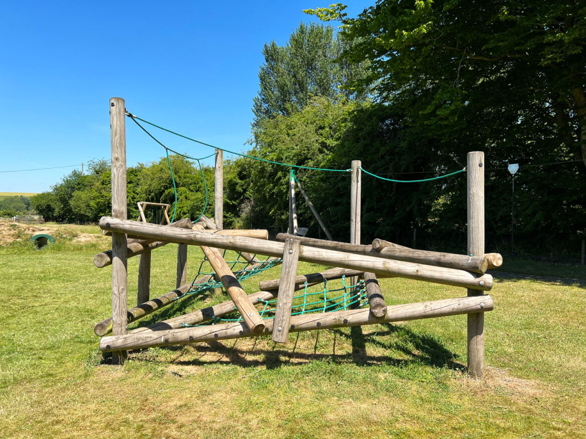 War-Memorial-Playing-Field-and-Play-Area-Chilbolton-Cow-Common-Hampshire-5.jpg