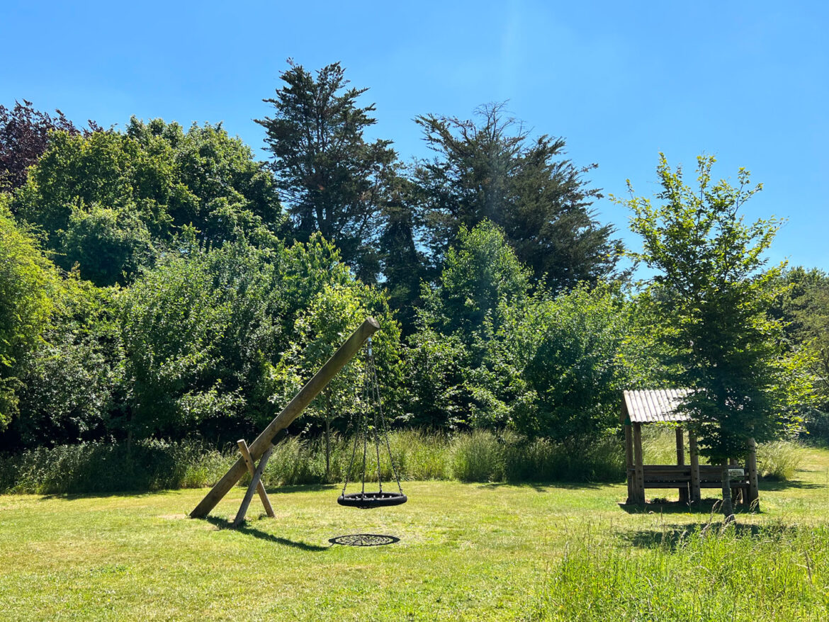 War-Memorial-Playing-Field-and-Play-Area-Chilbolton-Cow-Common-Hampshire-6.jpg