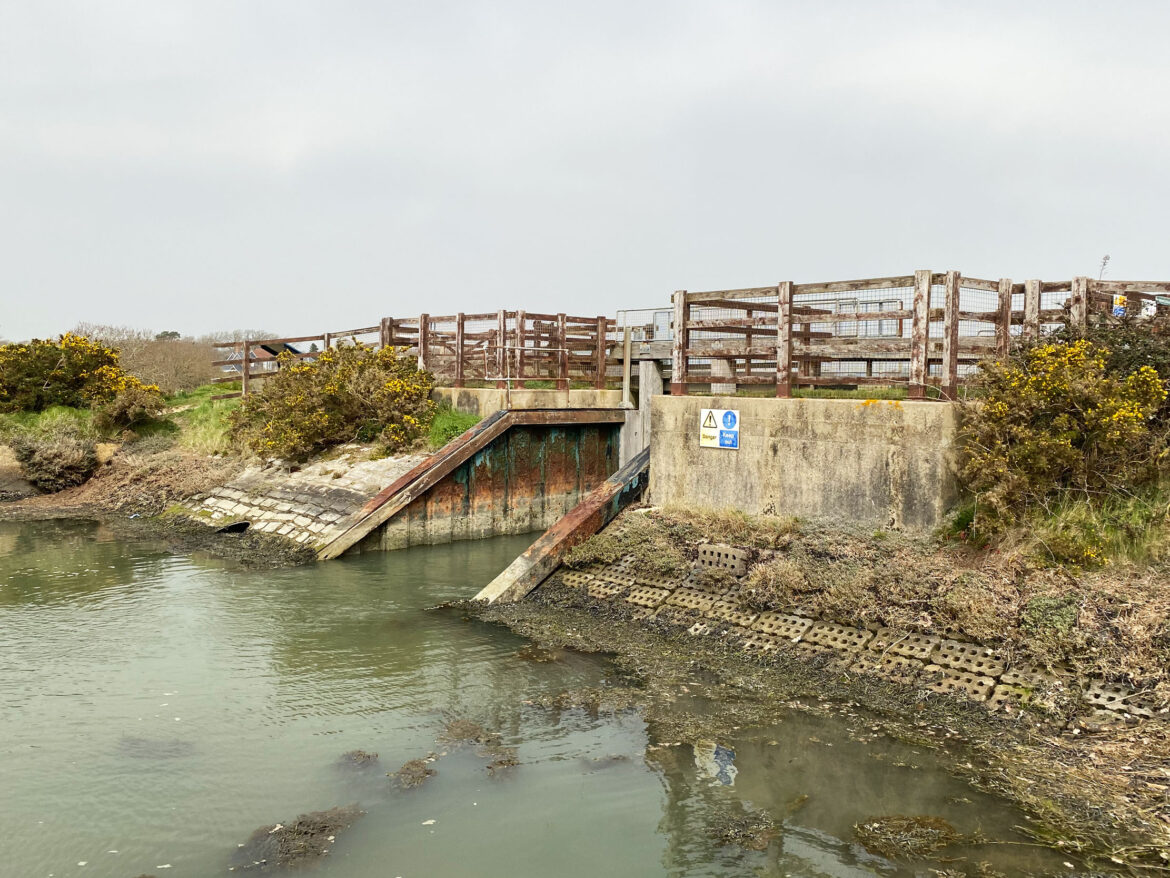 Lymington-and-Keyhaven-Marshes-Local-Nature-Reserve-and-Salterns-Story-Trail-23.jpg